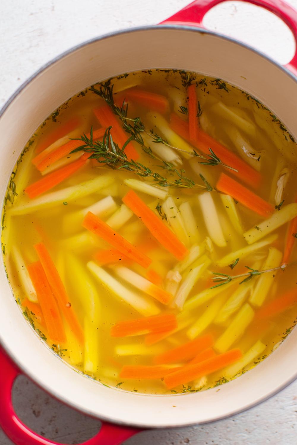 Hühnersuppe Rezept - 37 Variationen Voller Aroma