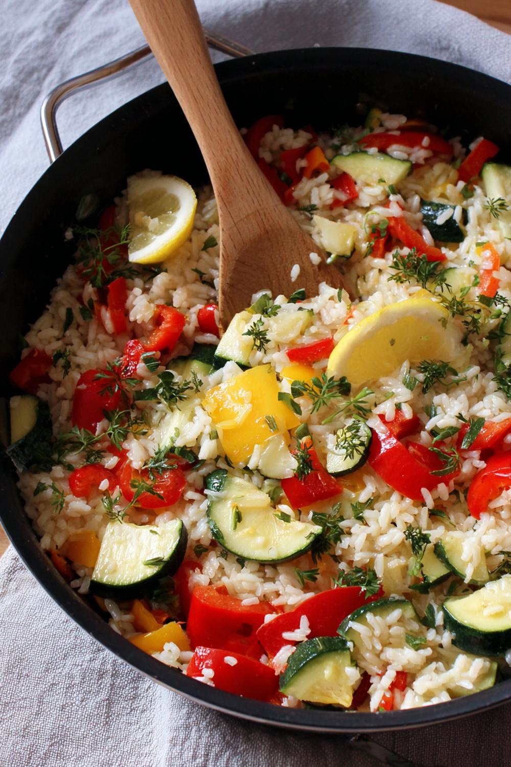 Bunte Reis - Gerichte Mit Gemüse Für Jeden Tag